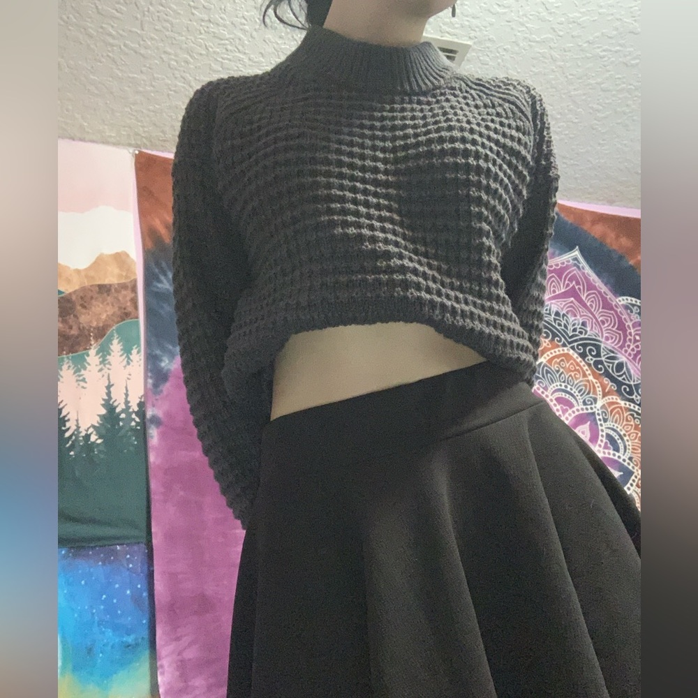 Textured grey sweated small stretchy